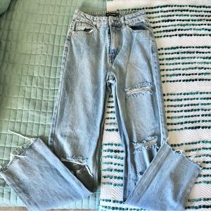 PRETTYLITTLETHING Light Blue Wash Ripped Long Leg Straight Jeans